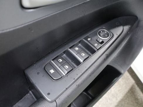 Used 2019 Kia Forte LXS FWD image 12