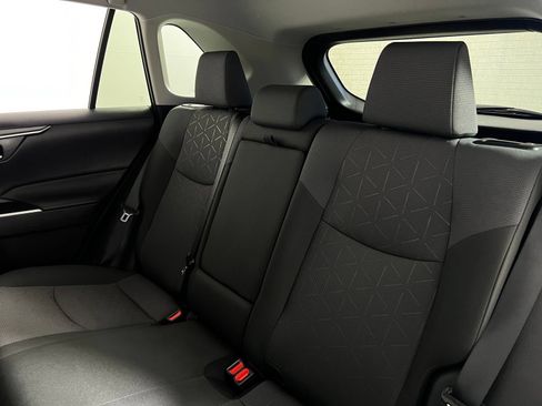Certified 2025 Toyota RAV4 XLE AWD/4WD image 21