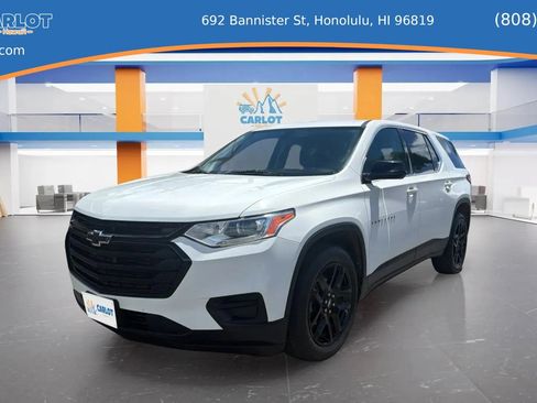 Used 2018 Chevrolet Traverse LS w/ LPO, Black Accent Package FWD image 5