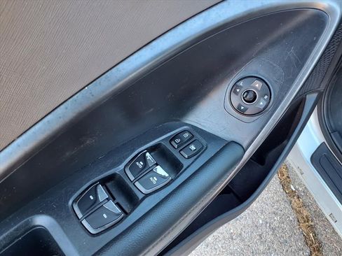 Used 2017 Hyundai Santa Fe Sport image 15