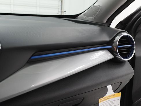 New 2026 Chevrolet Trax LT w/ LT Convenience Package image 30