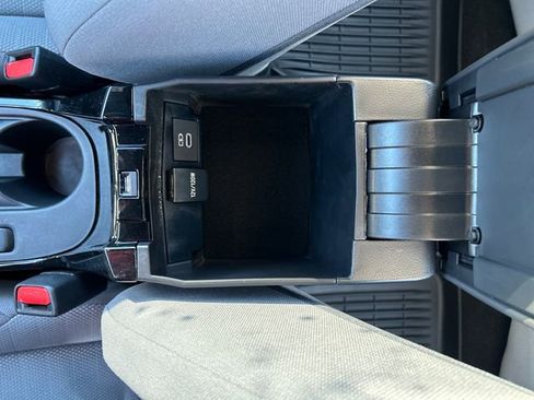 Used 2025 Toyota Corolla SE image 26