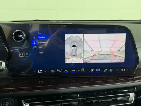 New 2026 Chevrolet Traverse RS w/ LPO, Floor Liner Package image 29