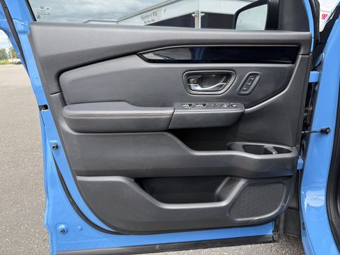 Used 2023 Honda Pilot TrailSport image 21