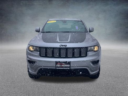 Used 2019 Jeep Grand Cherokee Altitude image 9