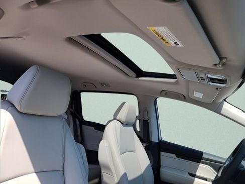 New 2026 Honda Odyssey EX-L image 13