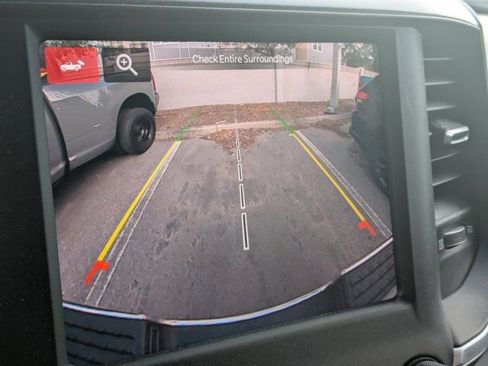 Used 2024 RAM 3500 Big Horn image 17