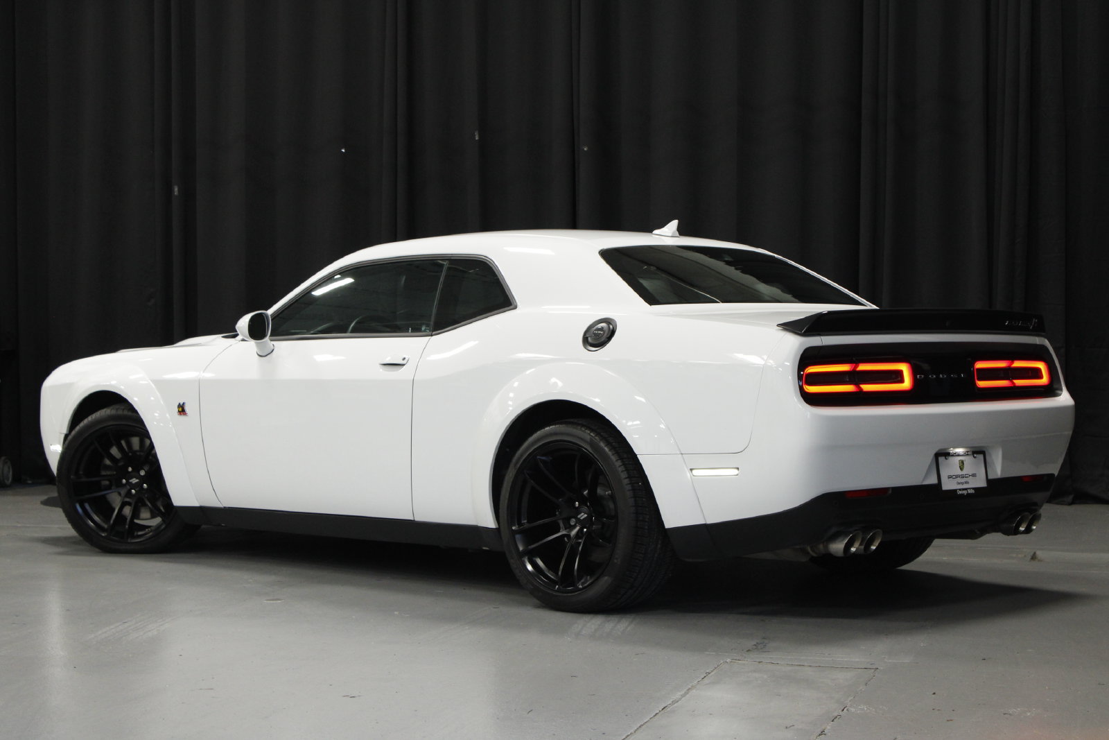 Used 2023 Dodge Challenger R/T Scat Pack RWD image 3