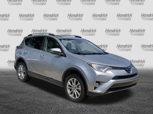 Used 2017 Toyota RAV4 Limited AWD/4WD image 2