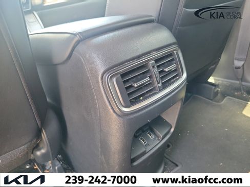Used 2018 Honda CR-V Touring image 16