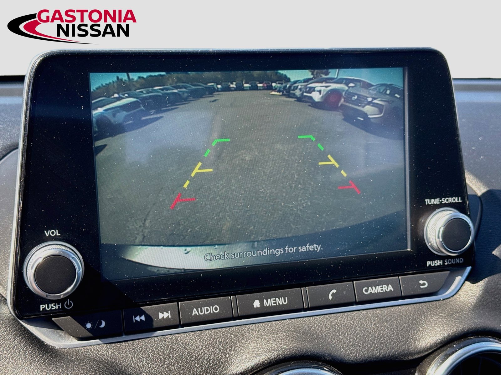 Used 2025 Nissan Sentra SV FWD image 17