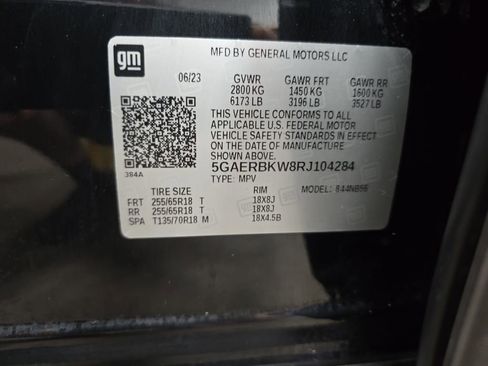 Used 2024 Buick Enclave Essence w/ LPO, Floor Liner Package FWD image 37