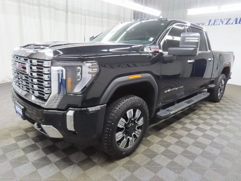 Used 2025 GMC Sierra 3500 Denali w/ Denali Reserve Package image 6