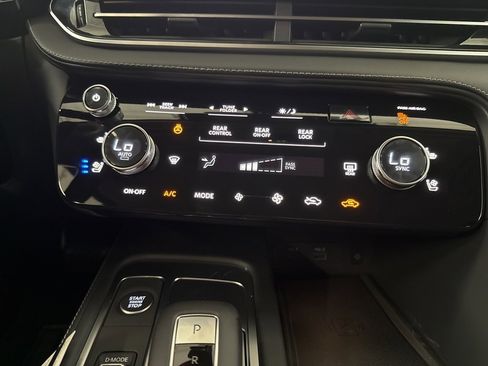 Certified 2025 INFINITI QX60 Luxe image 29