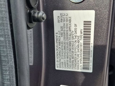 Used 2025 Honda Odyssey Elite image 36