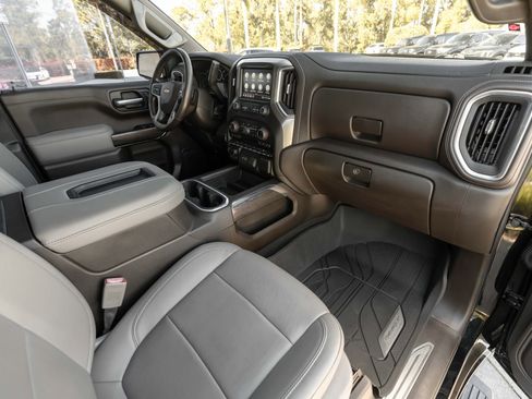 Used 2021 Chevrolet Silverado 1500 LTZ image 38