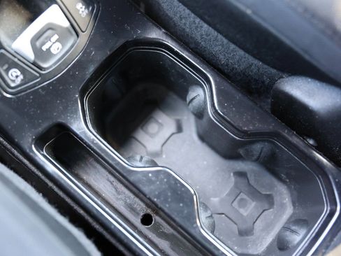 Used 2022 Jeep Renegade Altitude image 32