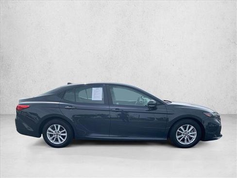 Used 2025 Toyota Camry LE FWD image 4