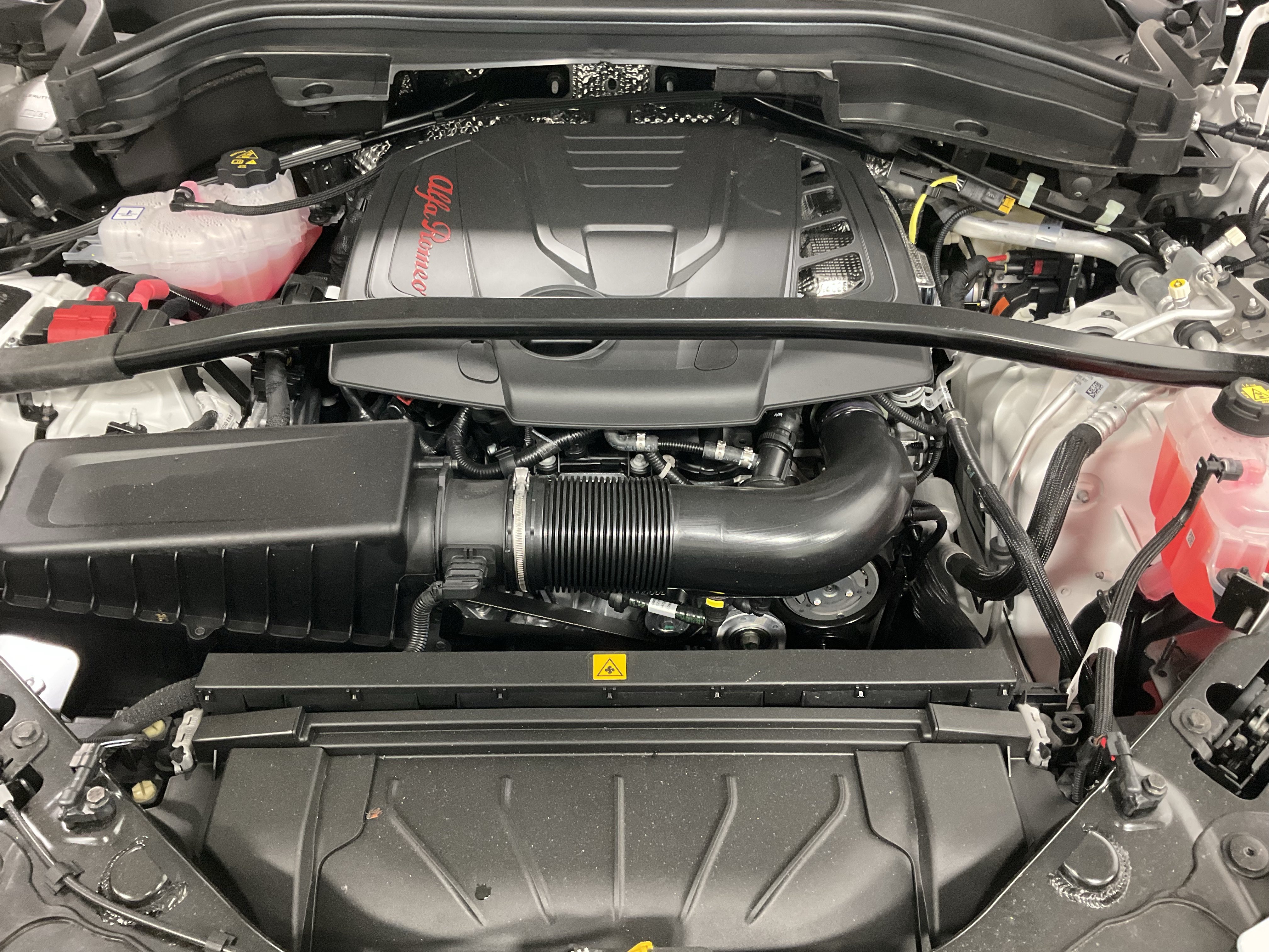 New 2026 Alfa Romeo Stelvio Sprint AWD/4WD image 19