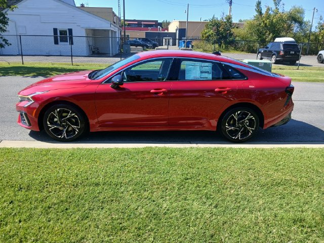 New 2027 Kia K5 GT-Line FWD image 3