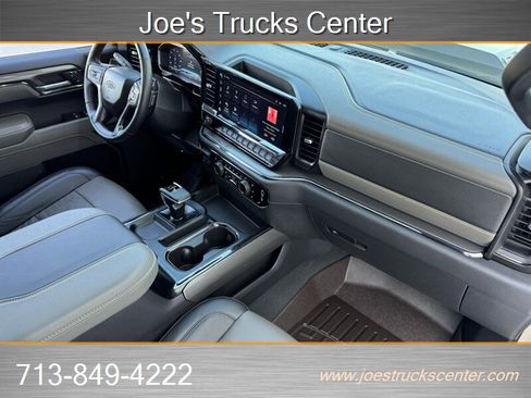 Used 2023 Chevrolet Silverado 1500 ZR2 image 28