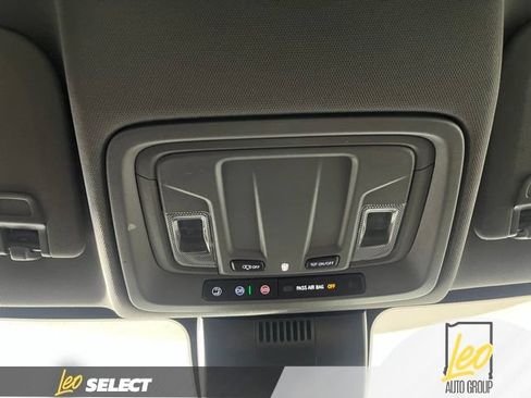 Used 2024 Chevrolet Silverado 1500 LT AWD/4WD image 26