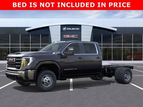 New 2025 GMC Sierra 3500 Pro w/ Convenience Package image 2