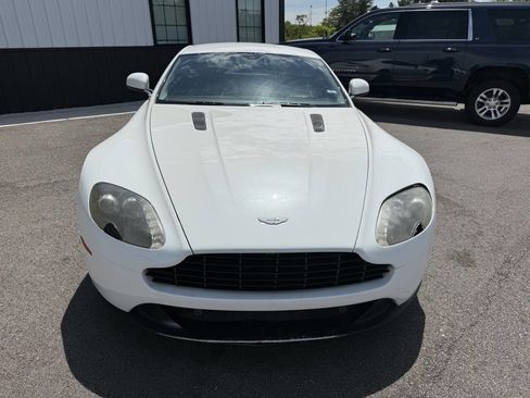 Used 2014 Aston Martin V8 Vantage Coupe RWD image 2