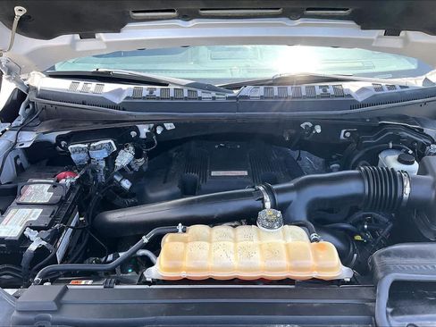 Used 2018 Ford F150 Raptor w/ Equipment Group 802A Luxury AWD/4WD image 9