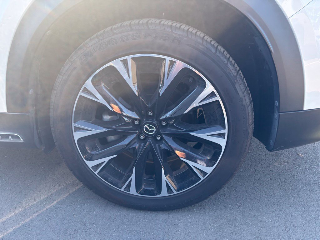 Used 2024 MAZDA CX-90 Plug-In Hybrid w/ Premium Plus AWD/4WD image 9
