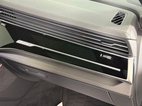 Used 2026 Audi RS Q8 performance image 33