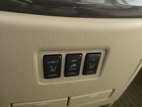 Used 2015 Nissan Quest Platinum w/ Protection Package image 38