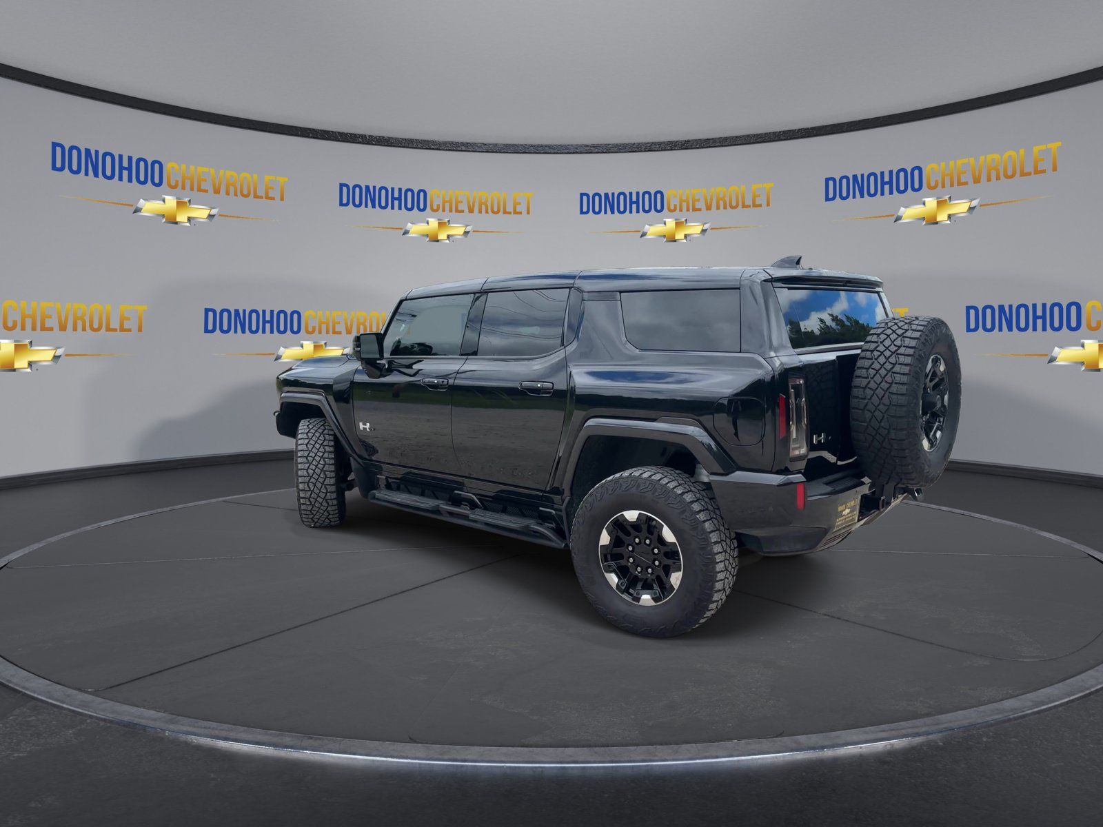 Used 2024 GMC Hummer EV 2X w/ Extreme Off-Road Package AWD/4WD image 6