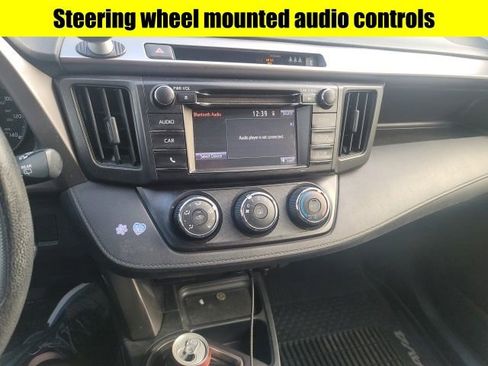 Used 2018 Toyota RAV4 LE image 14