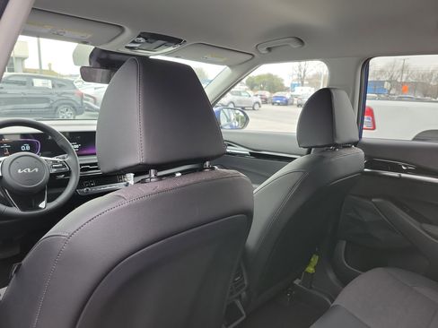 New 2026 Kia Seltos S FWD image 12