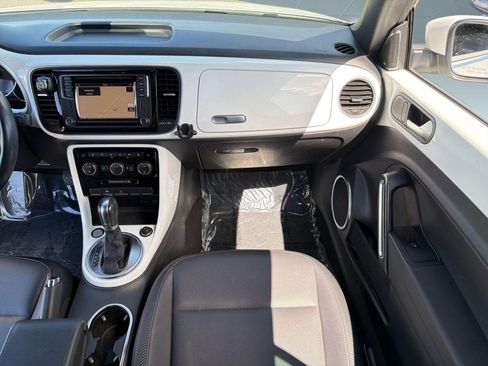 Used 2019 Volkswagen Beetle 2.0T SE w/ SE Premium Package image 28