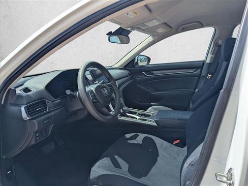 Used 2018 Honda Accord LX image 12
