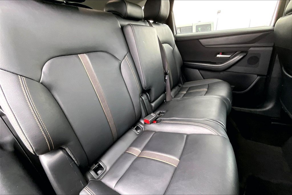 Used 2025 MAZDA CX-90 3.3 Turbo w/ Select Package AWD/4WD image 26