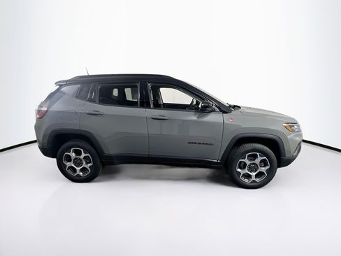 Used 2022 Jeep Compass Trailhawk AWD/4WD image 4