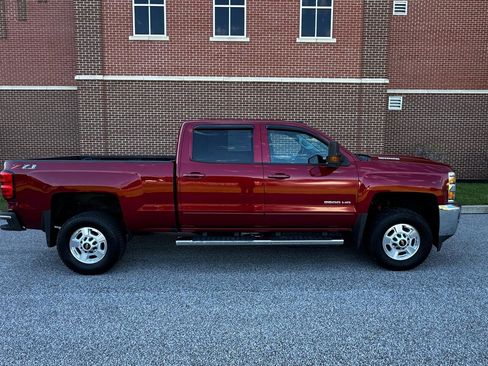 Used 2018 Chevrolet Silverado 2500 LT w/ LT Convenience Package AWD/4WD image 10