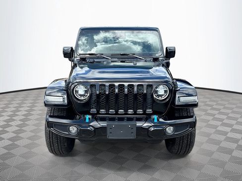 Used 2021 Jeep Wrangler Unlimited Sahara image 2