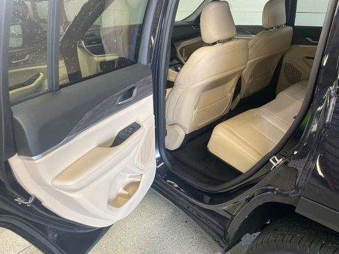 Used 2024 Jeep Grand Cherokee Limited w/ Trailer Tow Package image 12