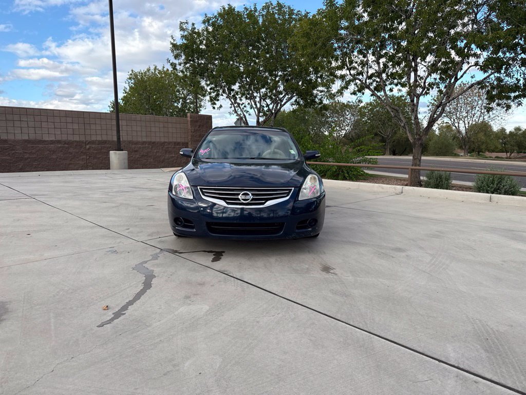 Used 2011 Nissan Altima 2.5 SL w/ 2.5SL Pkg FWD image 2