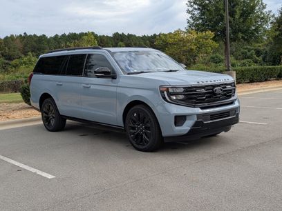 New 2025 Ford Expedition Max Platinum w/ Stealth Appearance Package