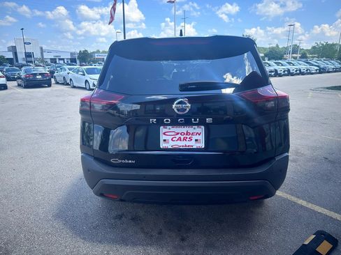 Used 2021 Nissan Rogue S FWD image 6