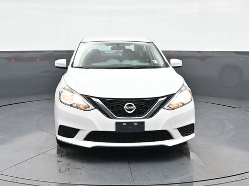 Used 2019 Nissan Sentra S FWD image 2