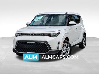 Used 2024 Kia Soul LX image 1