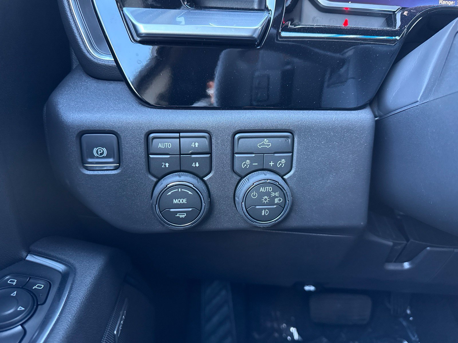 New 2026 Chevrolet Silverado 1500 RST w/ Z71 Off-Road Package AWD/4WD image 32
