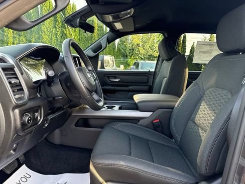 New 2026 RAM 1500 Express AWD/4WD image 16