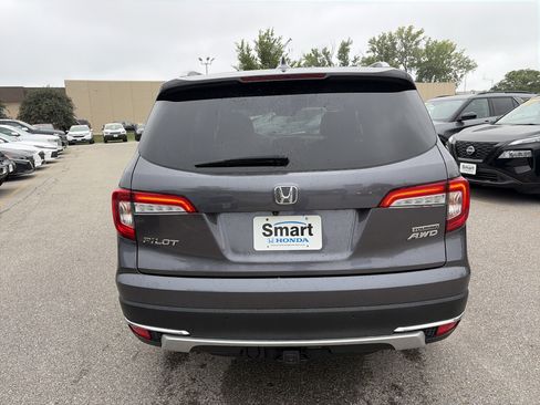 Used 2021 Honda Pilot Touring image 6